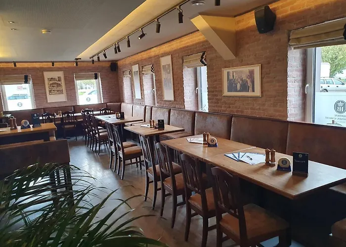 Hofbraeu Zur Schoenen Aussicht Mit Restaurant Konukevi Nordhausen